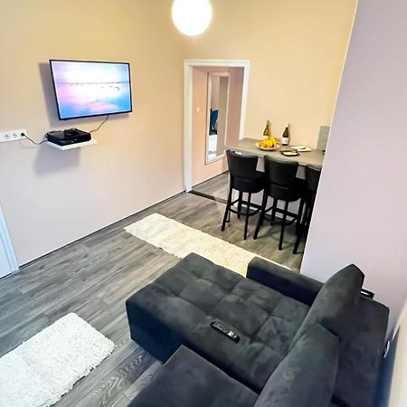 Flamingo Rezidencia Apartman Έγκερ Εξωτερικό φωτογραφία